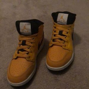 Nike Jordans bright gold size 7 women size 5 youth